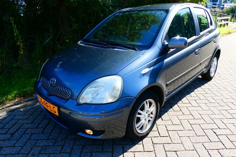 Toyota Yaris (2004)