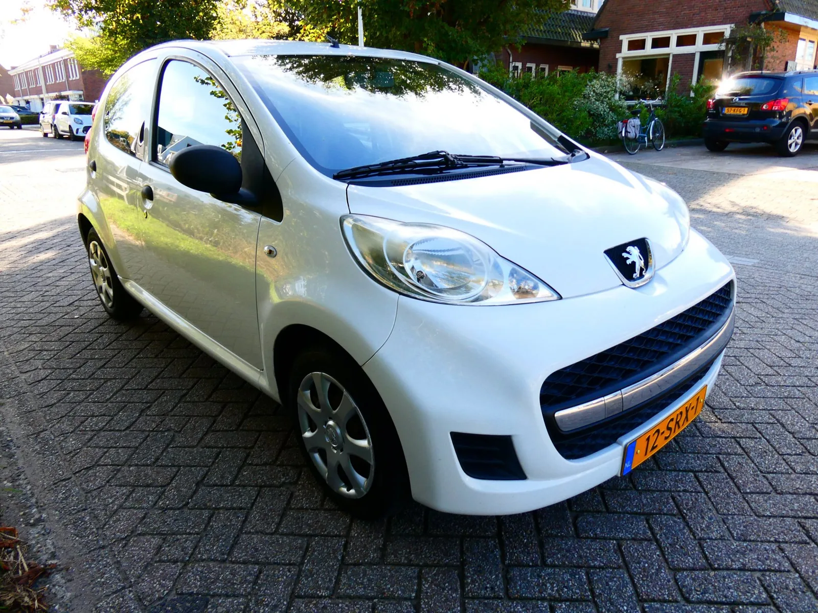 Peugeot 107 (2011) — foto 1
