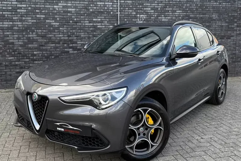Alfa Romeo Stelvio (2018)