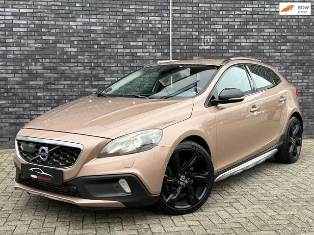 Volvo V40 Cross Country (2013) — foto 1