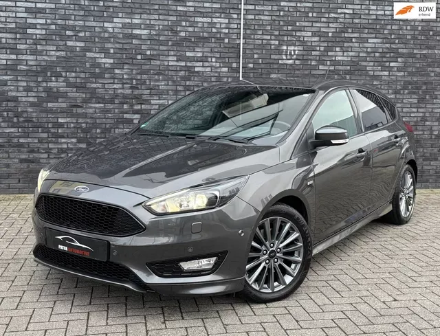 Ford Focus (2018) — foto 1