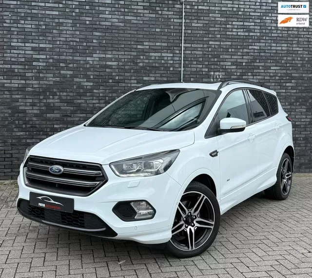 Ford Kuga (2018) — foto 1