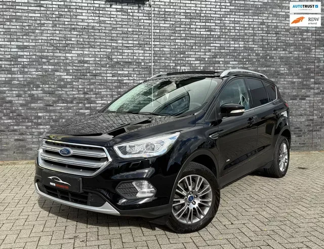 Ford Kuga (2018) — foto 1