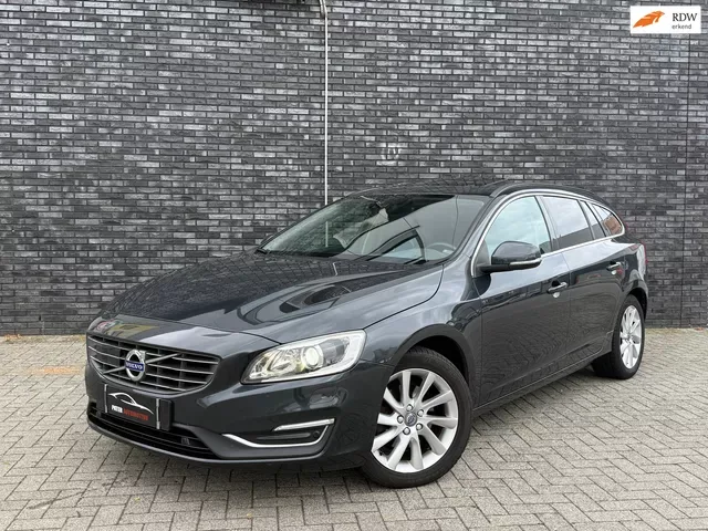 Volvo V60 (2015) — foto 1