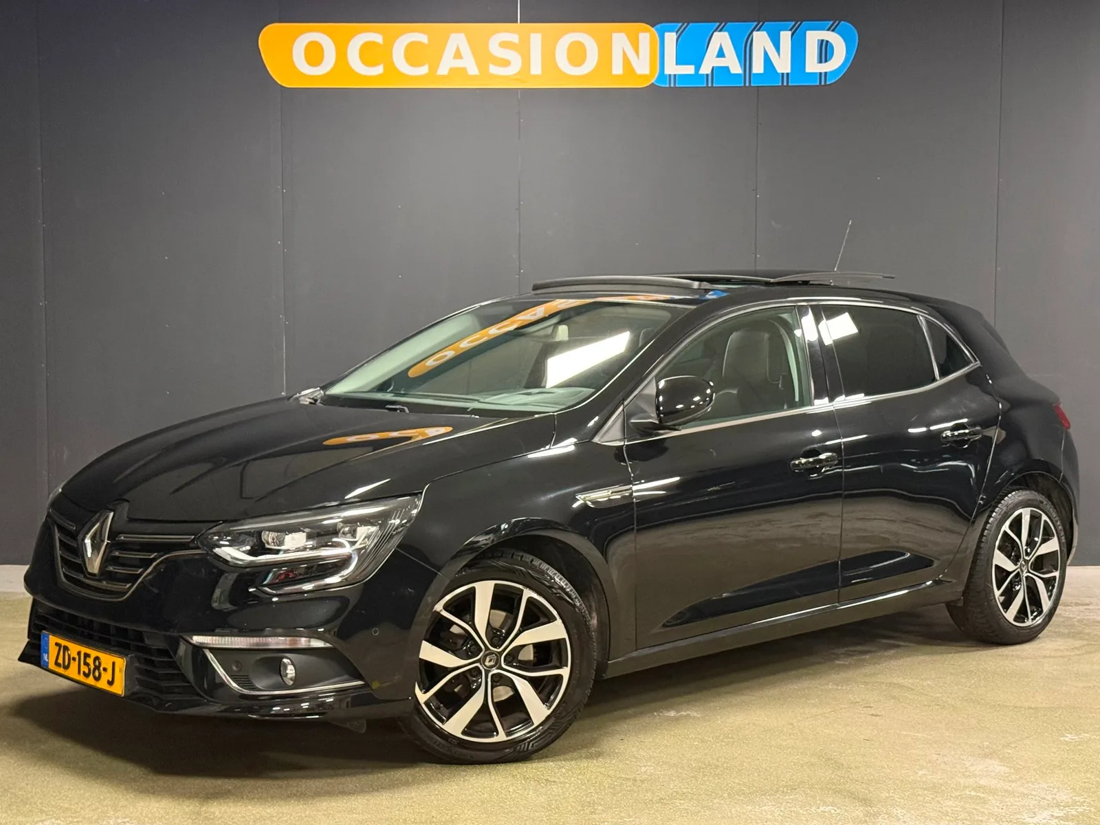 Renault Mégane (2019) — foto 1