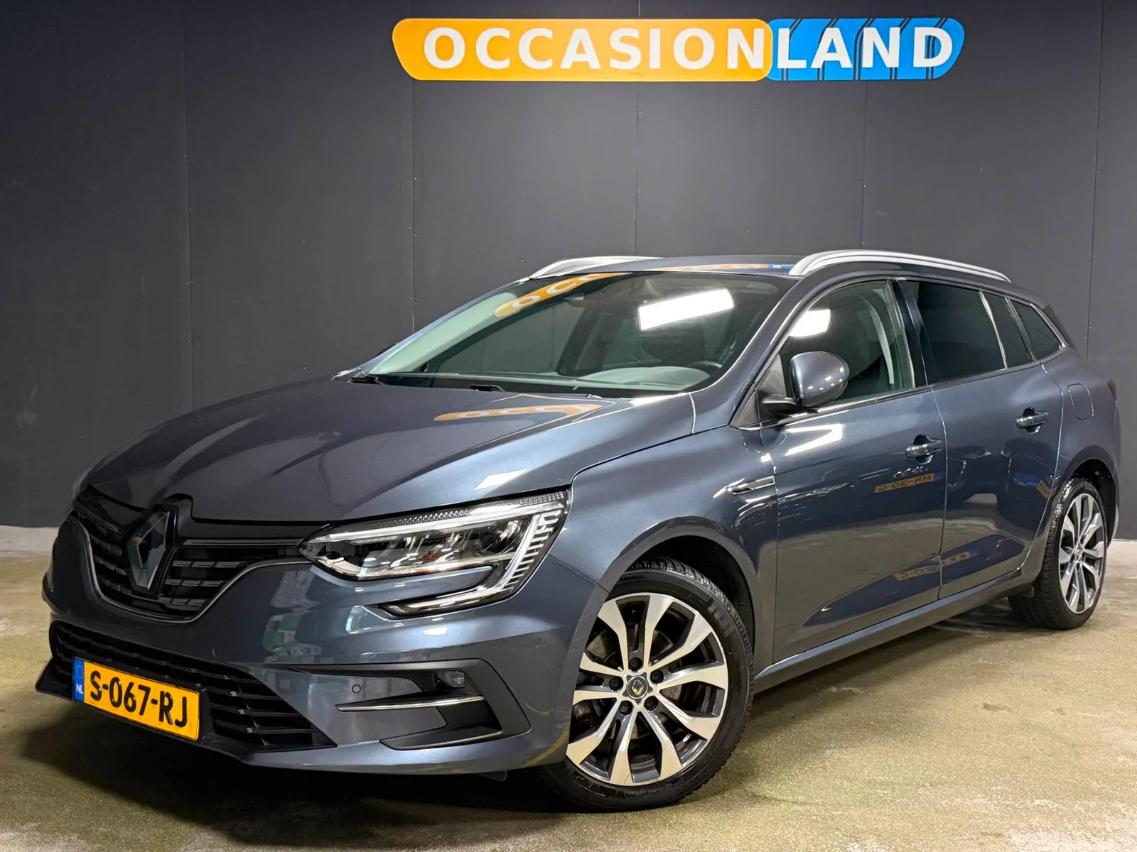 Renault Mégane (2023) — foto 1