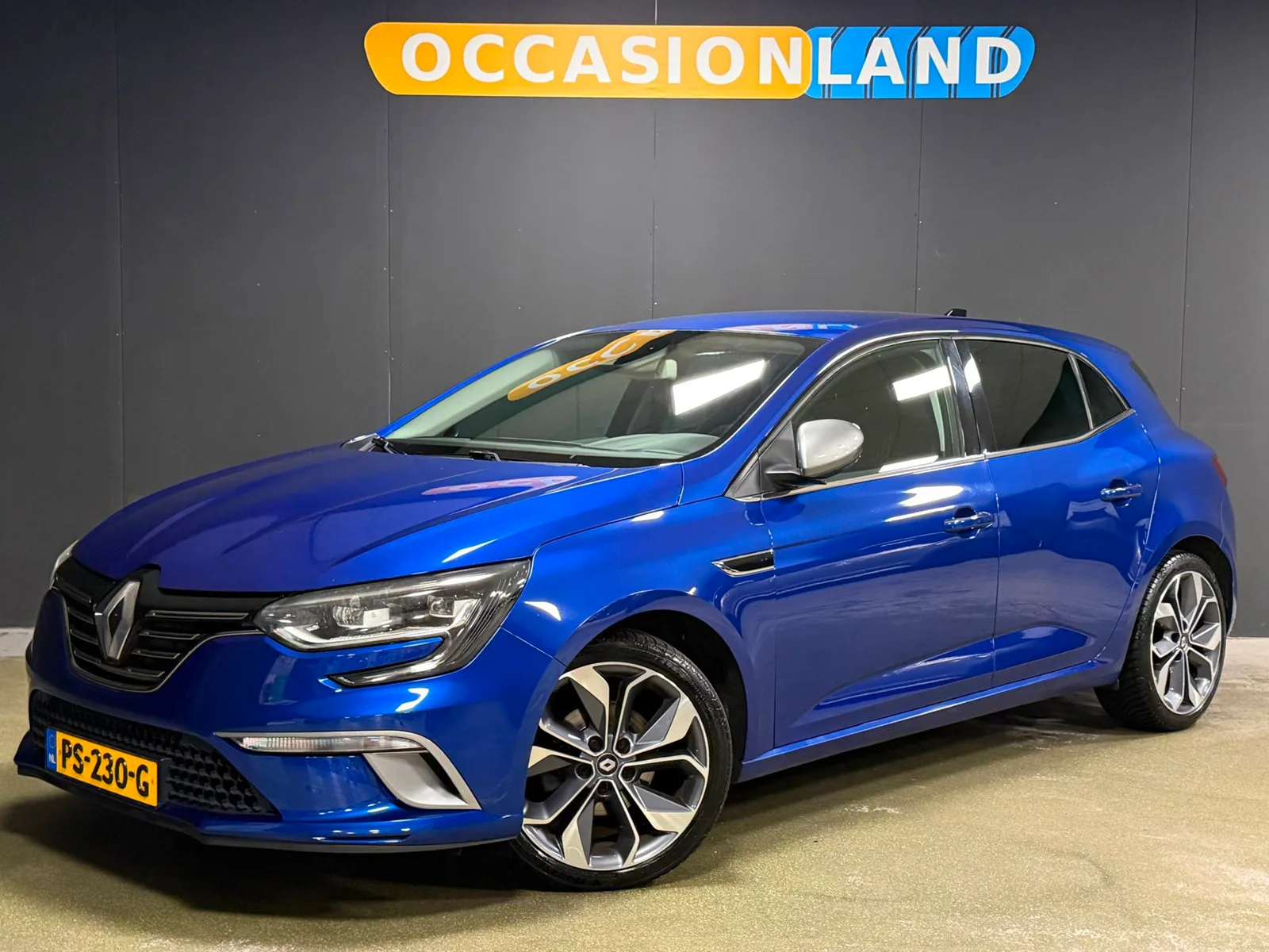 Renault Mégane (2017) — foto 1