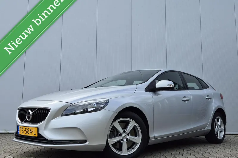 Volvo V40 (2018)