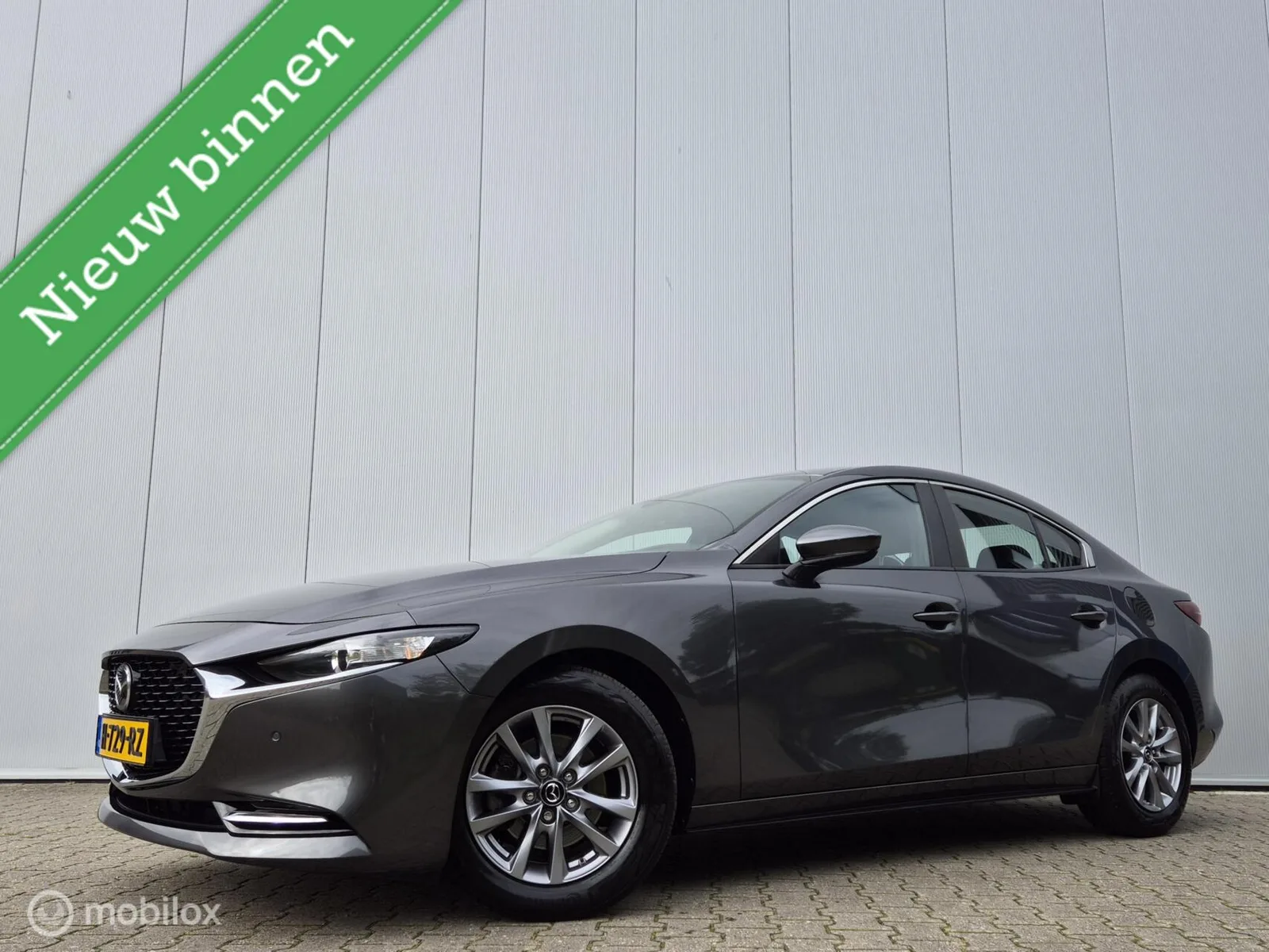 Mazda 3 (2020) — foto 1