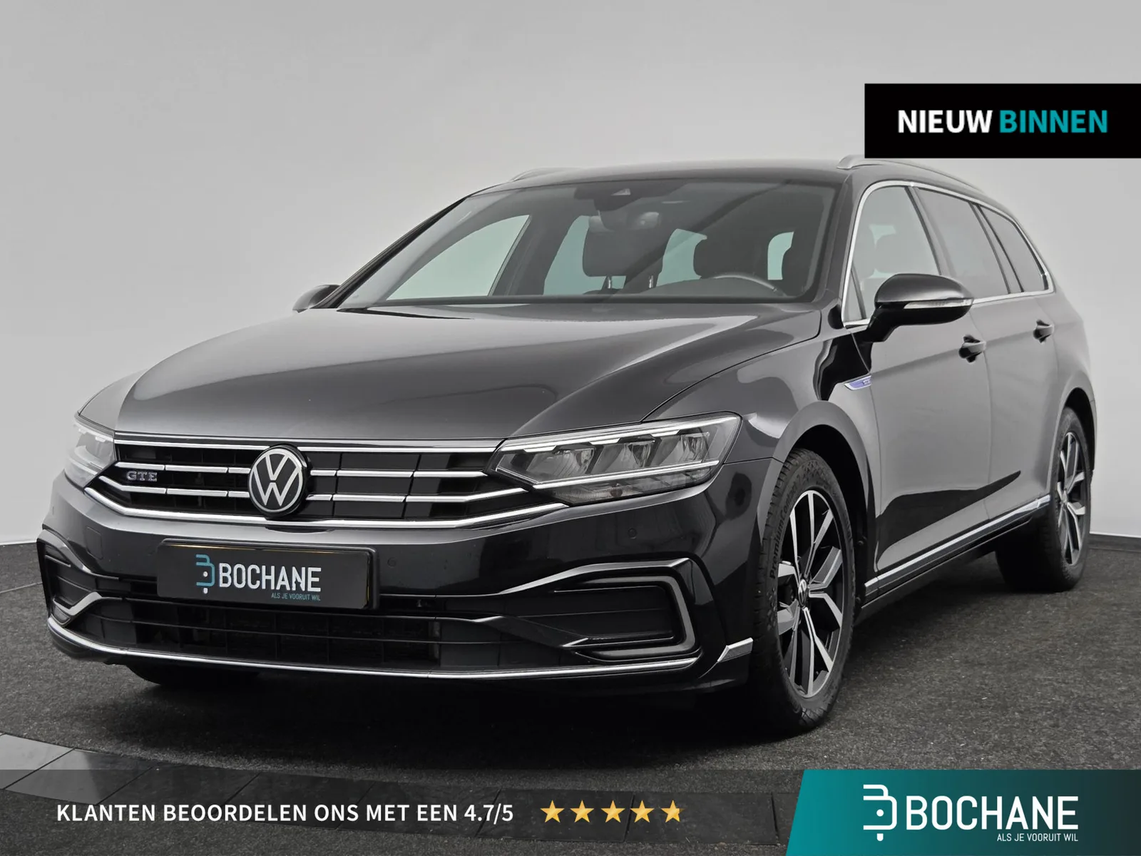 Volkswagen Passat (2023) — foto 1