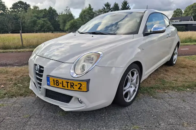 Alfa Romeo MiTo (2010)