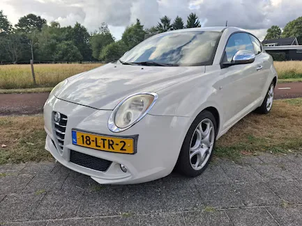 Alfa Romeo MiTo (2010) — foto 1
