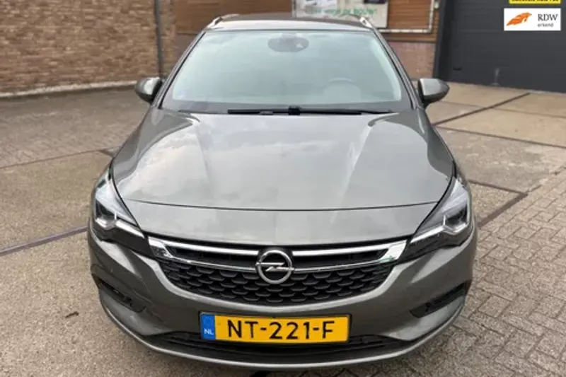 Opel Astra (2017)