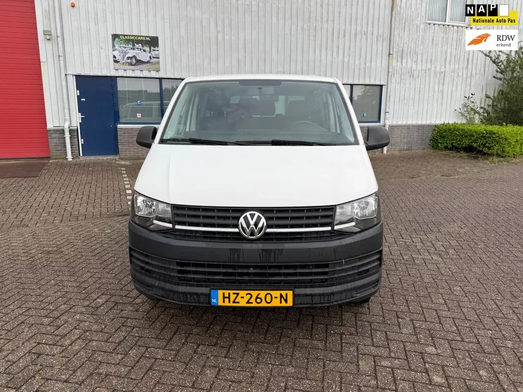 Volkswagen Transporter (2016) — foto 1