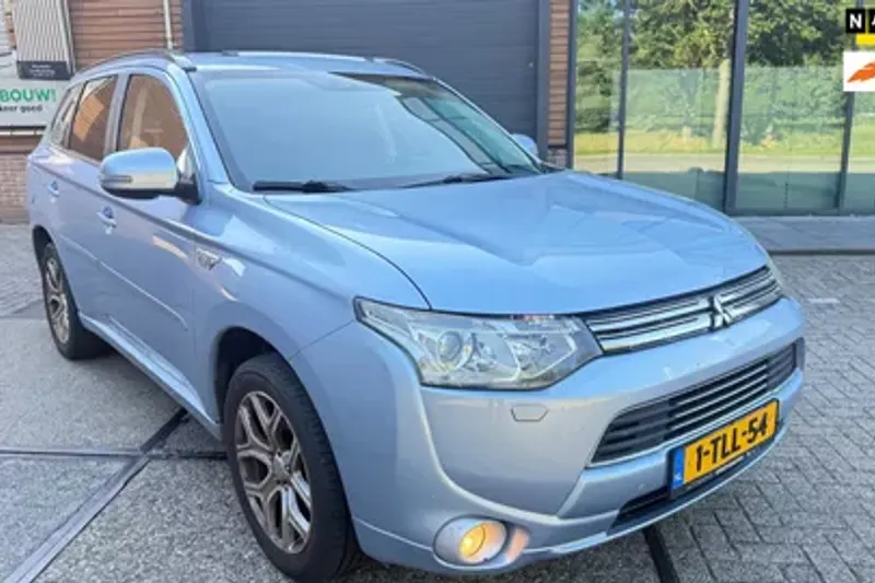 Mitsubishi Outlander (2014)