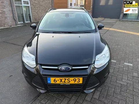 Ford Focus (2014) — foto 1
