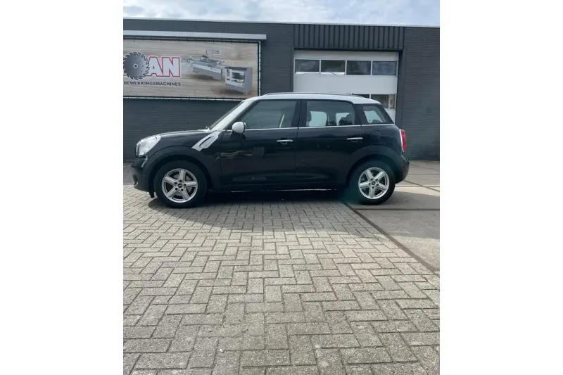 MINI Countryman (2014)