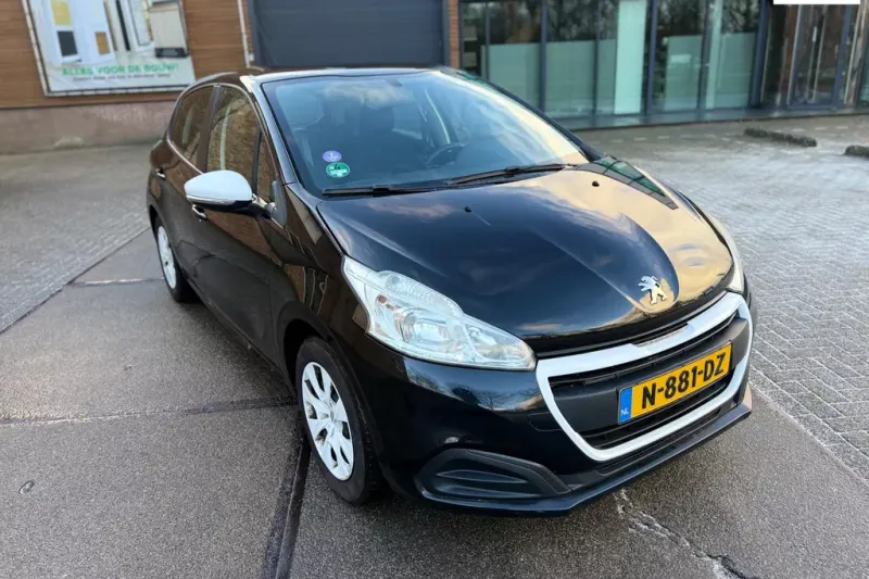 Peugeot 208 (2016)