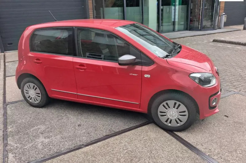 Volkswagen Up! (2014)