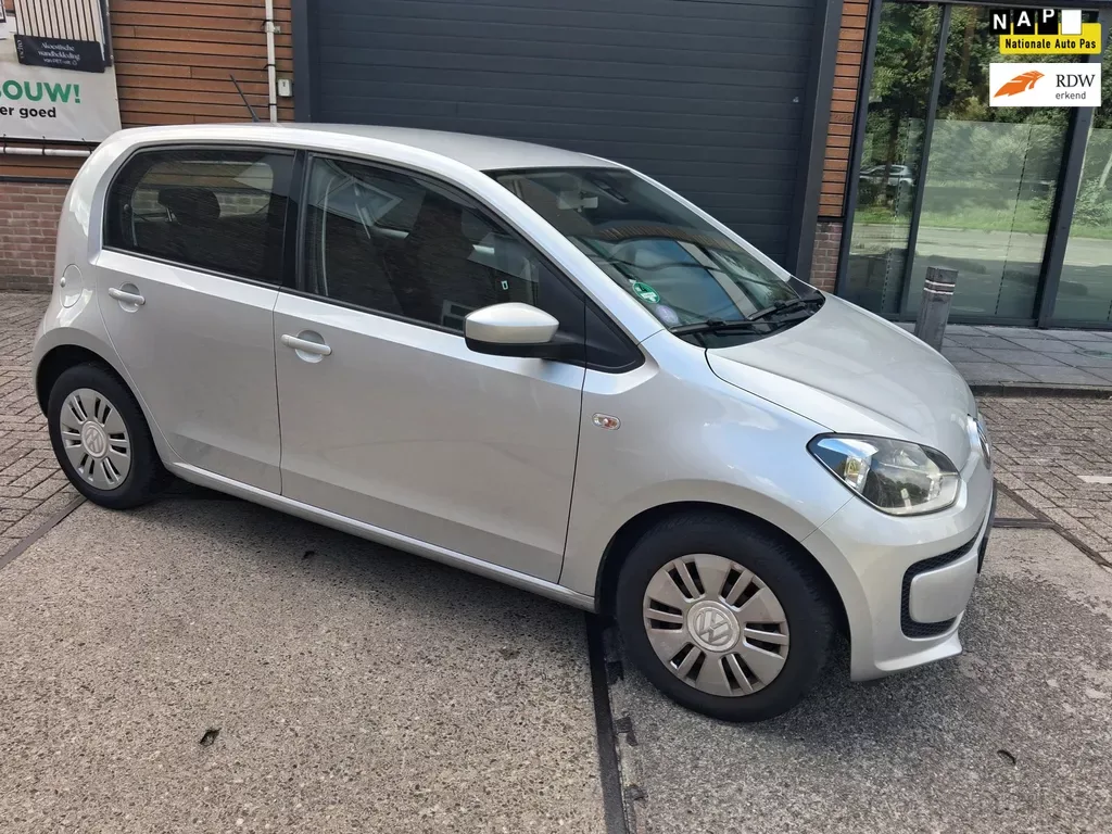 Volkswagen Up! (2016) — foto 1