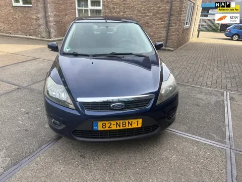 Ford Focus (2010) — foto 1