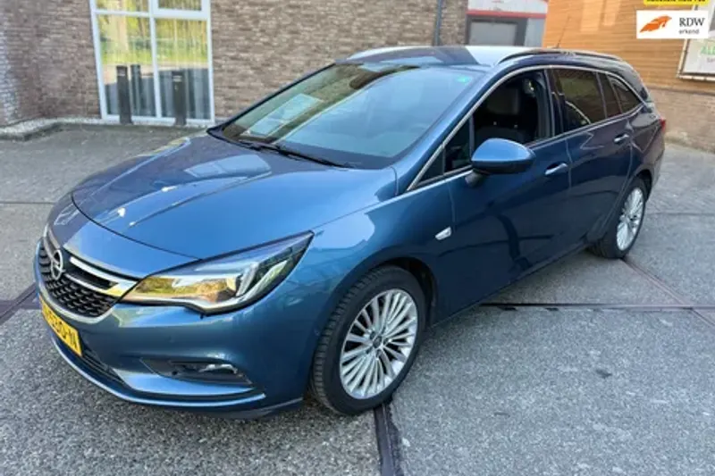 Opel Astra (2016)