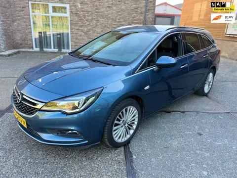 Opel Astra (2016) — foto 1
