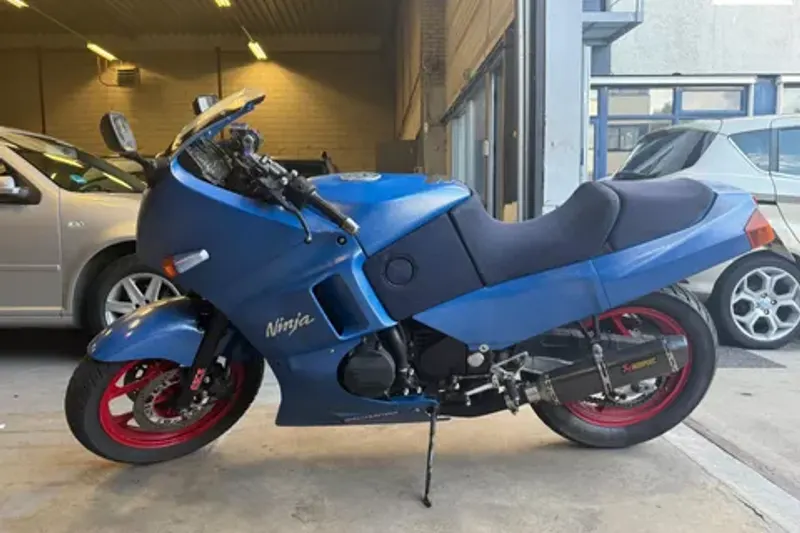 Kawasaki GPX 600 R (1991)