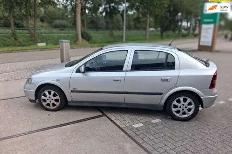 Opel Astra (2003)
