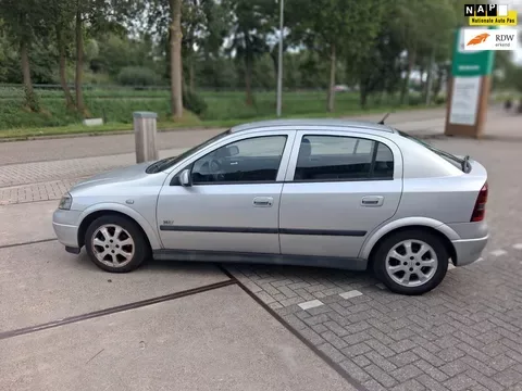 Opel Astra (2003) — foto 1