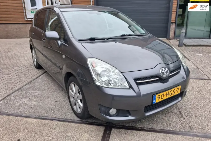 Toyota Verso (2008)