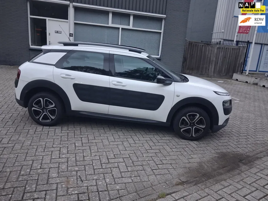 Citroën C4 Cactus (2015) — foto 1