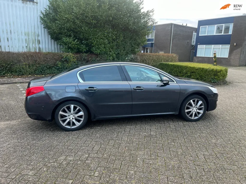 Peugeot 508 (2011) — foto 1