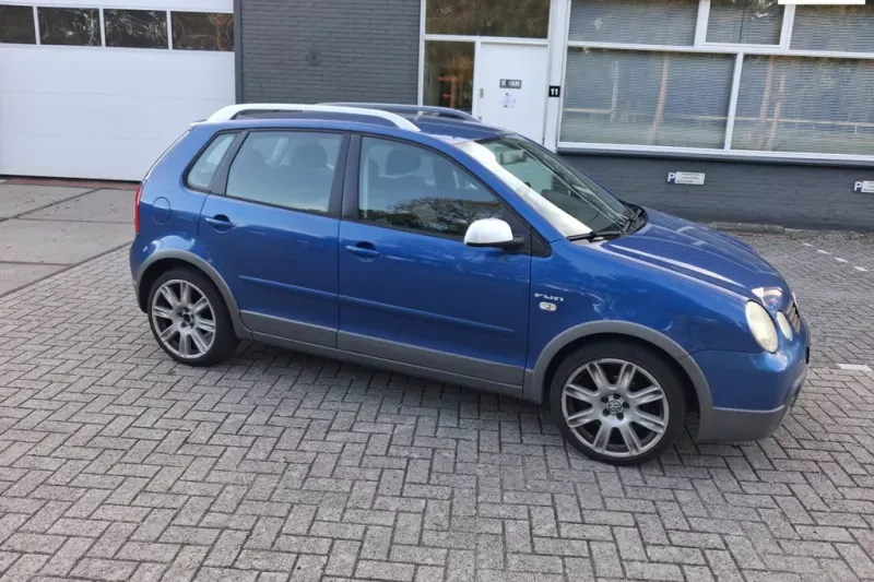 Volkswagen Polo (2004)