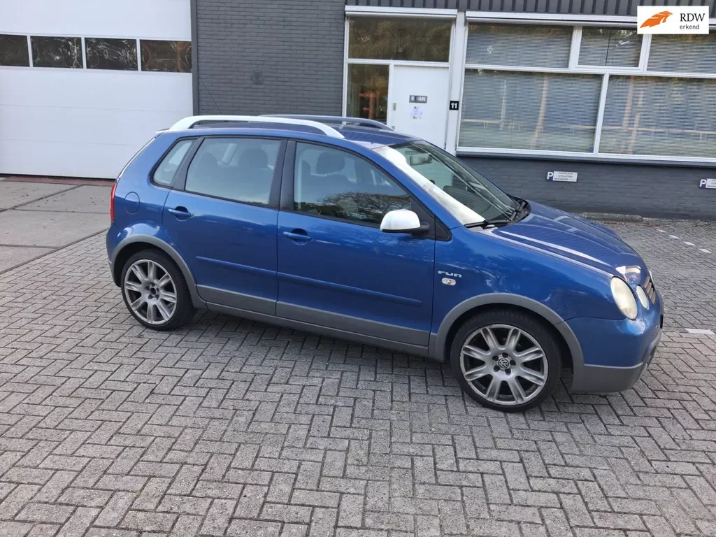 Volkswagen Polo (2004) — foto 1