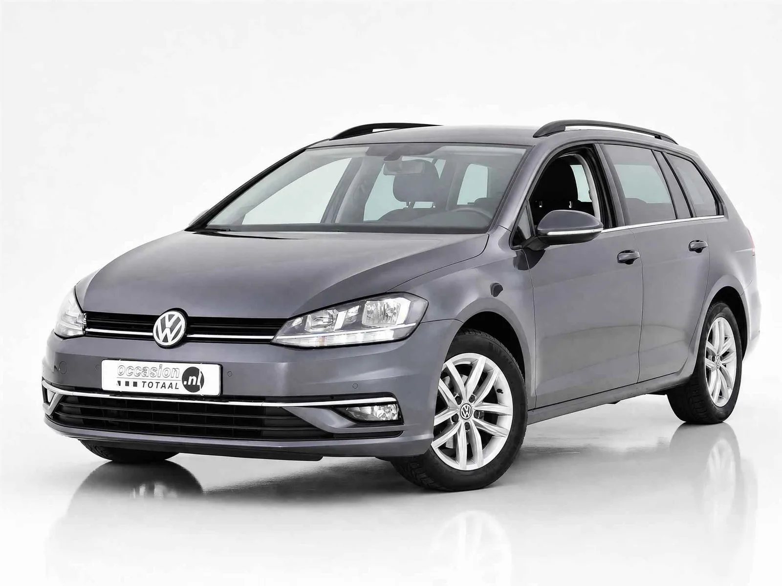 Volkswagen Golf (2018) — foto 1