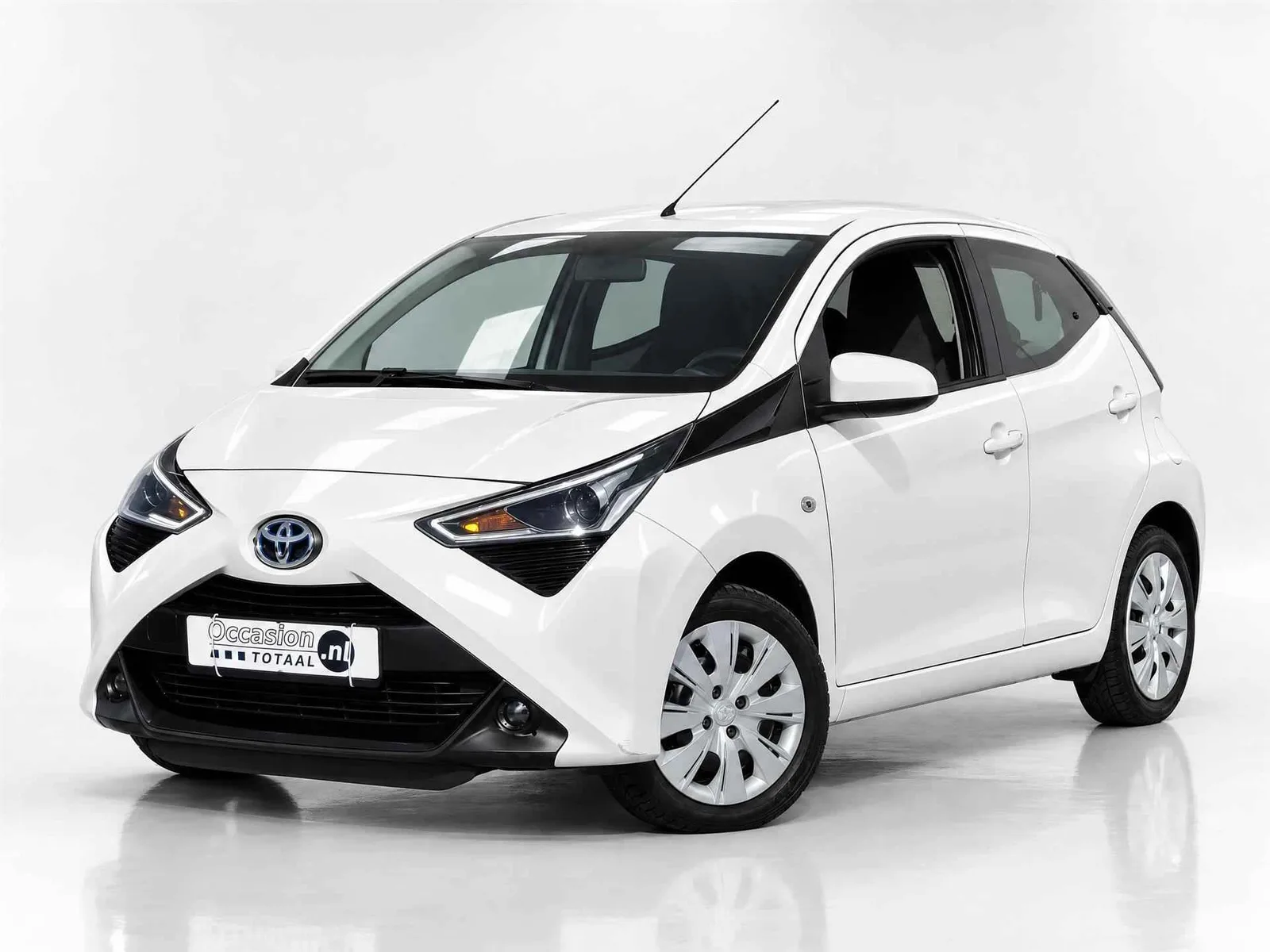 Toyota Aygo (2019) — foto 1