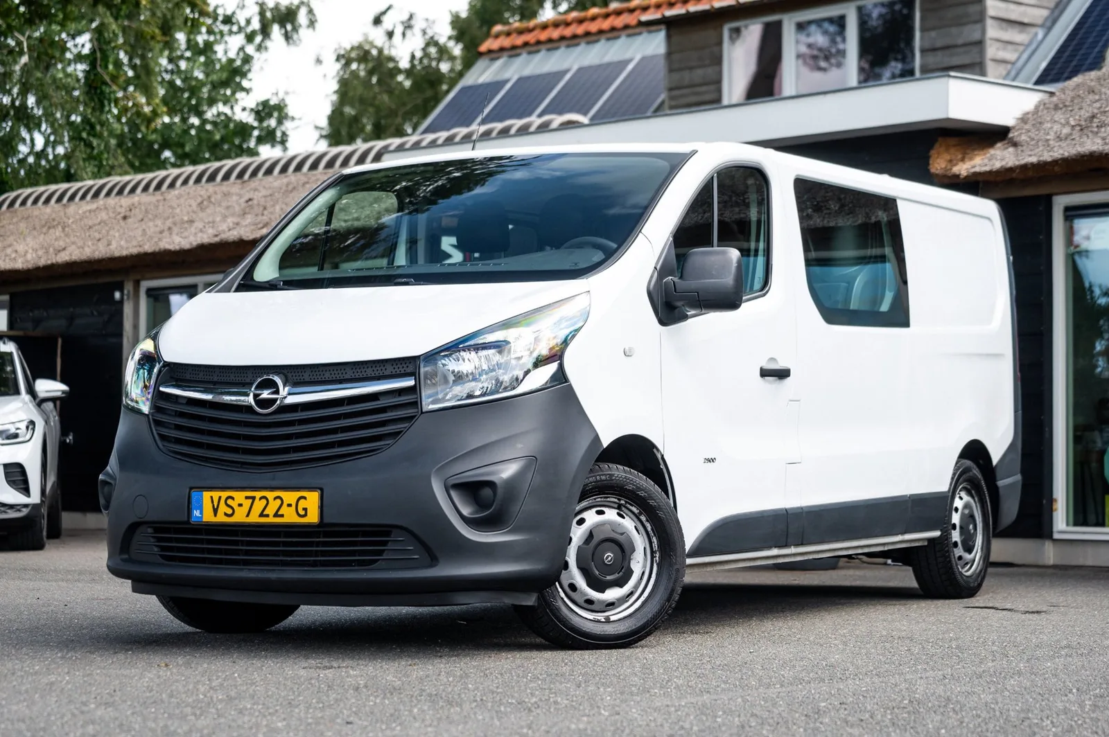 Opel Vivaro (2015) — foto 1