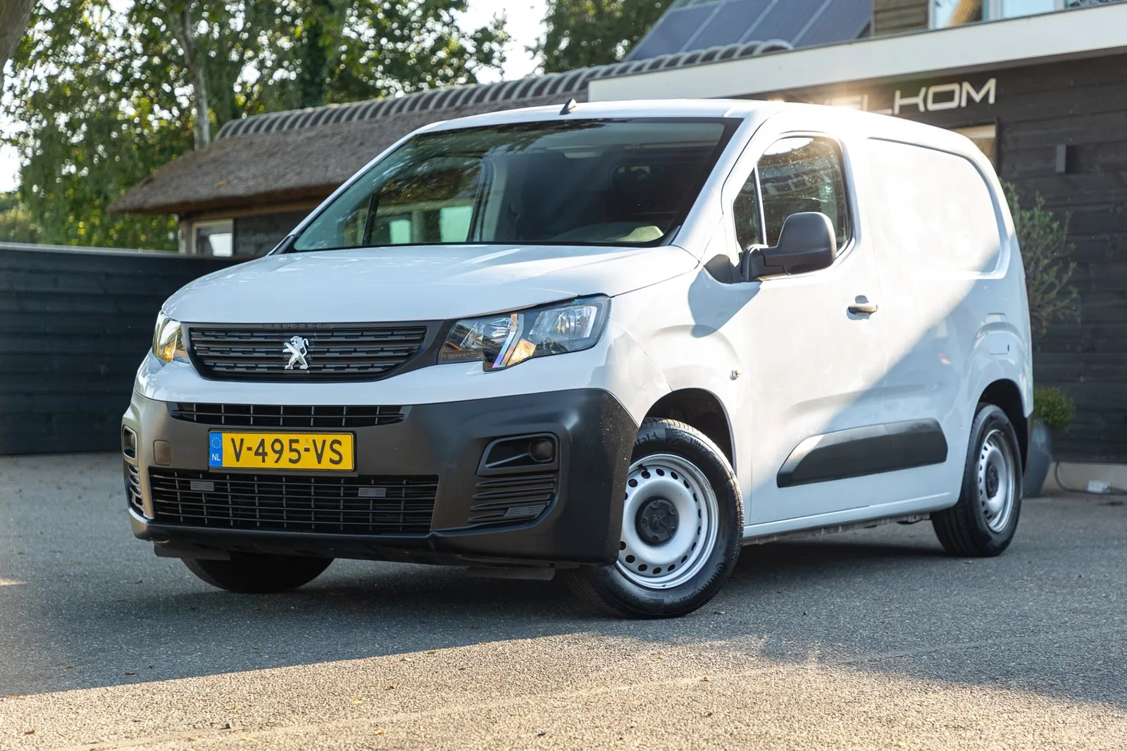 Peugeot Partner (2019) — foto 1