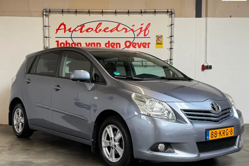 Toyota Verso (2010)