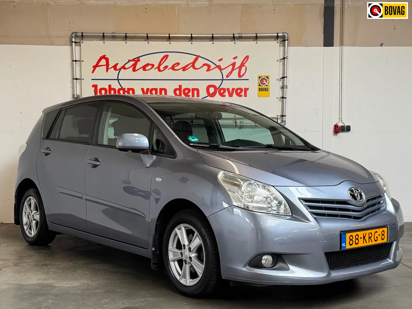Toyota Verso (2010) — foto 1