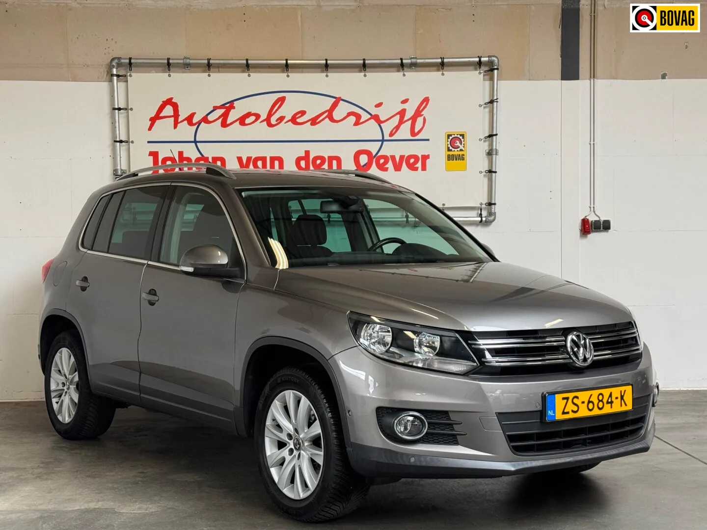 Volkswagen Tiguan (2009) — foto 1