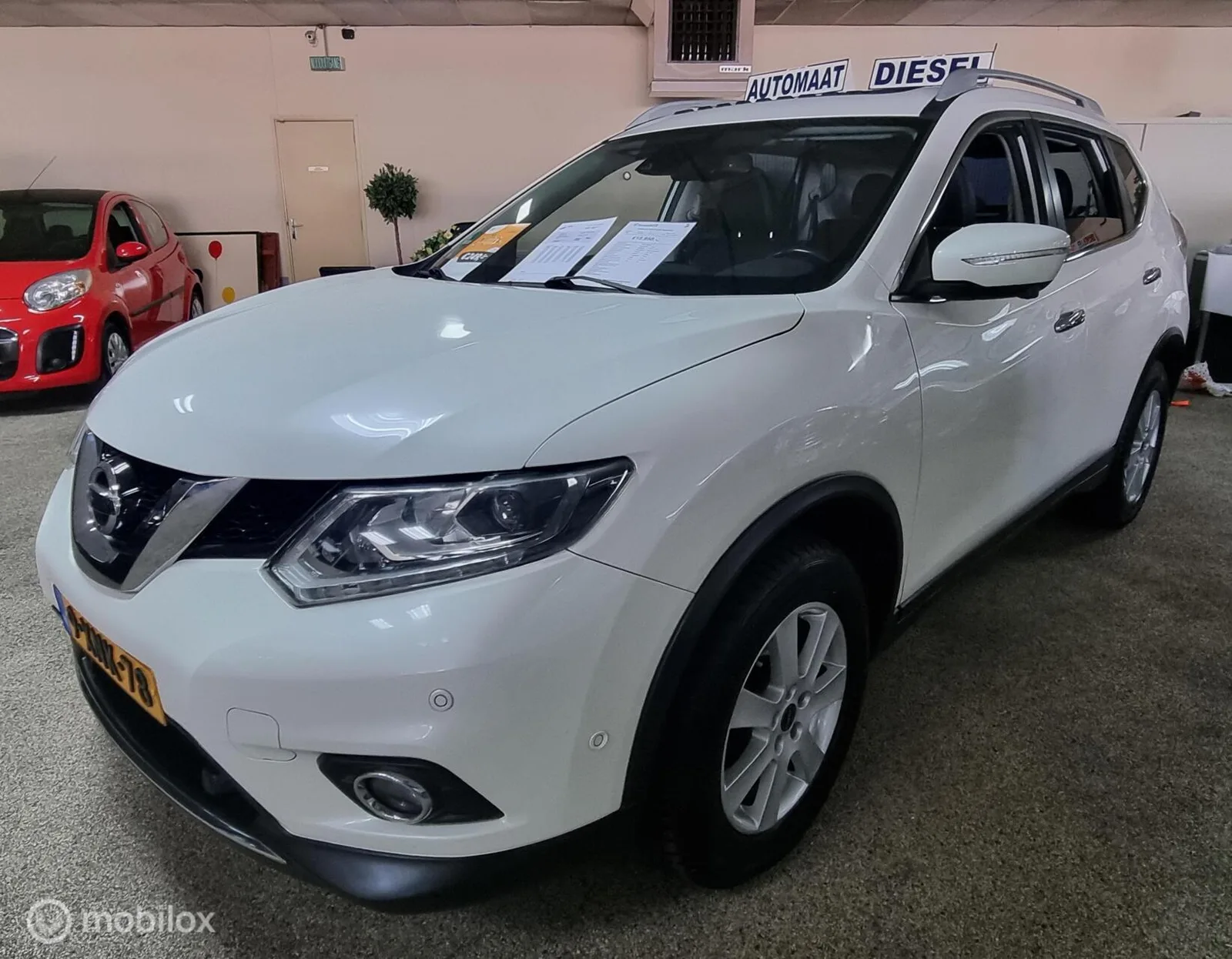 Nissan X-Trail (2014) — foto 1