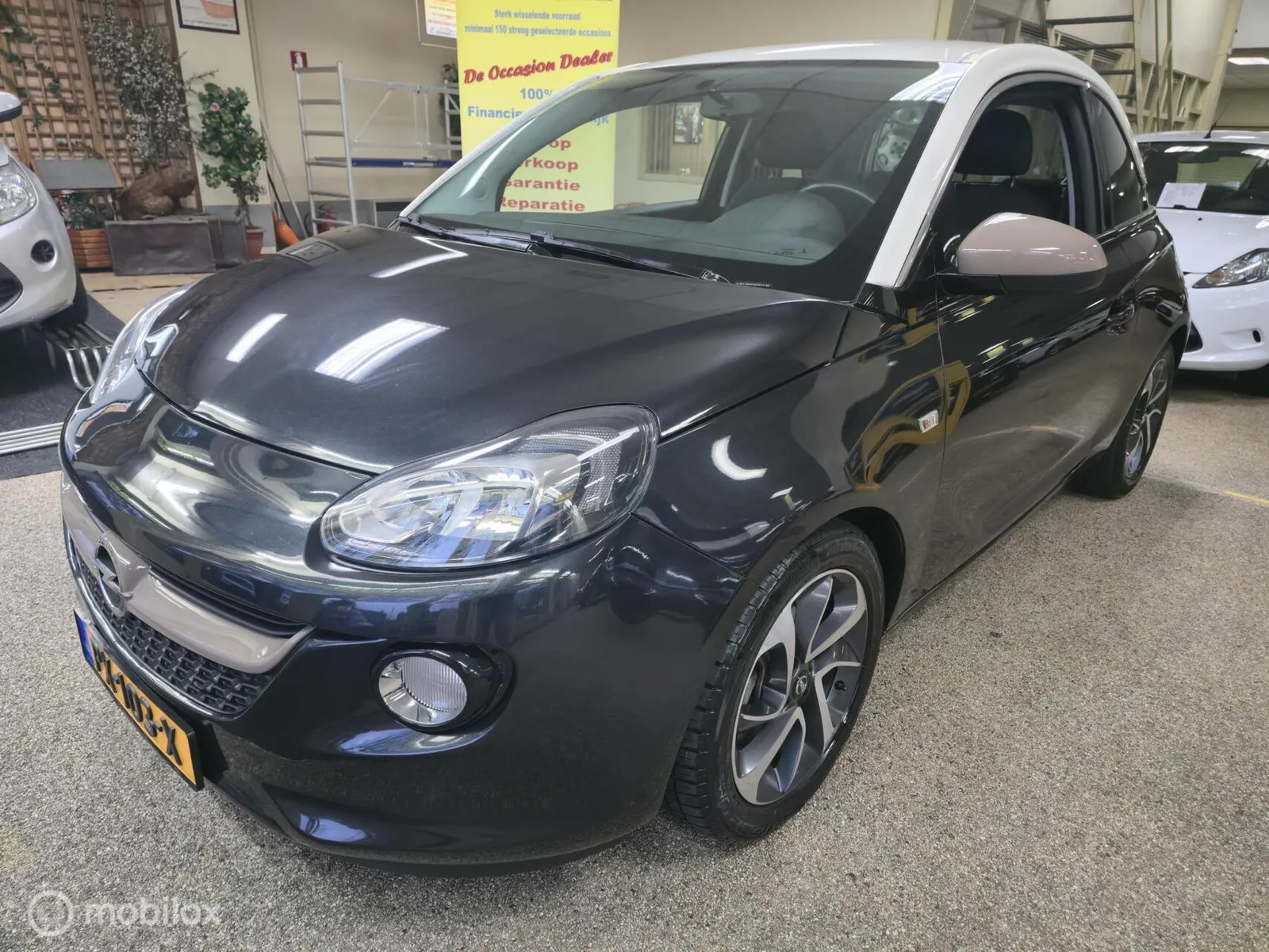 Opel Adam (2015) — foto 1