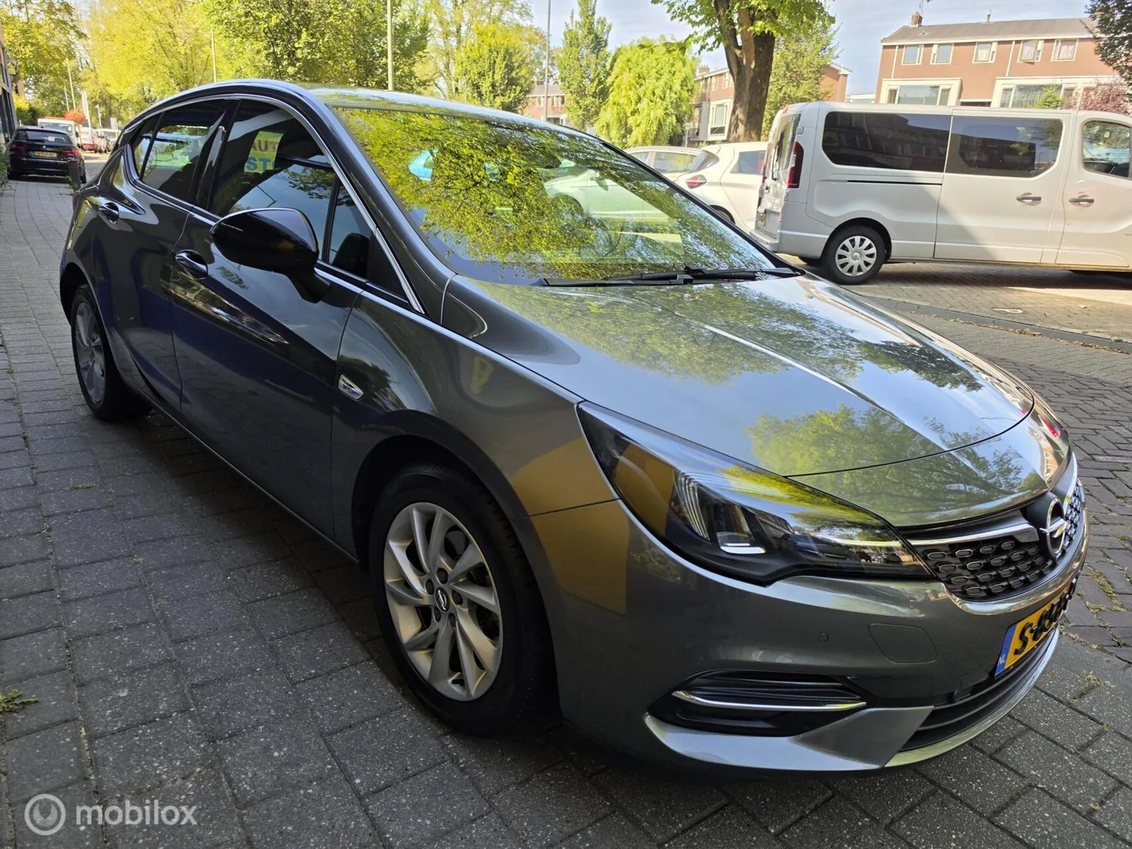Opel Astra (2021) — foto 1