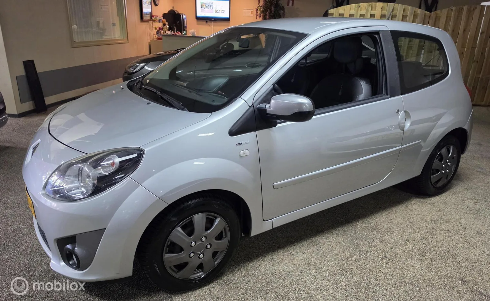 Renault Twingo (2011) — foto 1