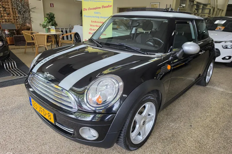 MINI Cooper (2009)