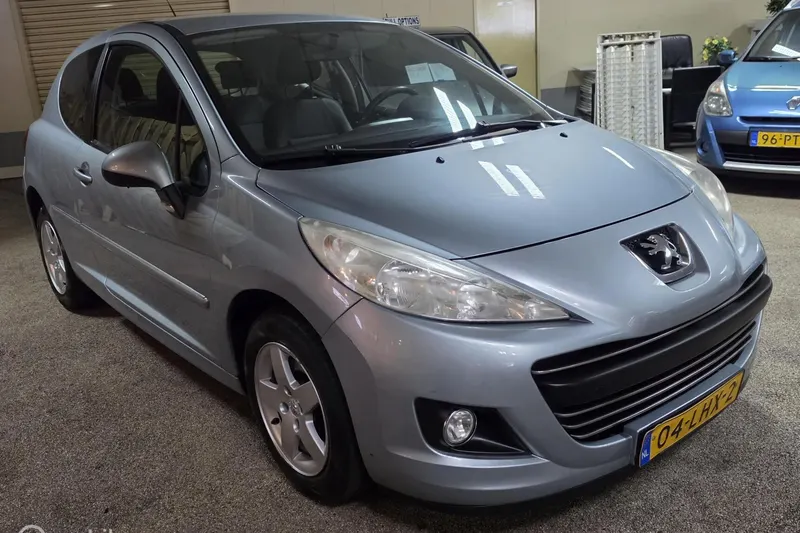 Peugeot 207 (2010)