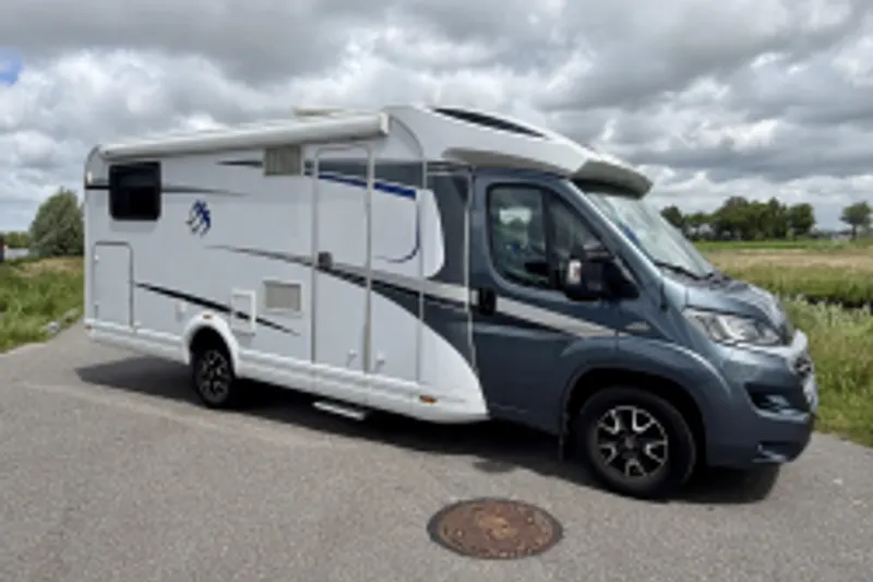 Knaus Sky Wave (2014)