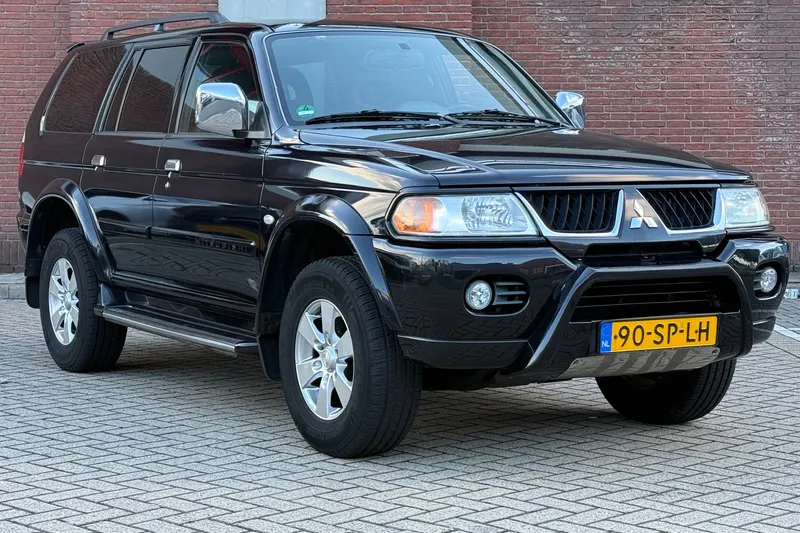 Mitsubishi Pajero (2006)